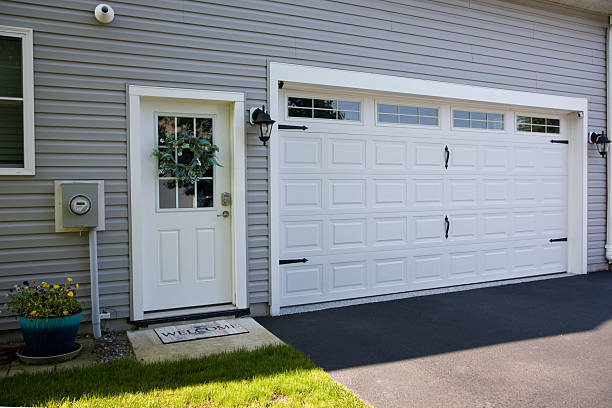 24/7 Emergency Garage Door Panel Replacement experts in Effingham County County, GA